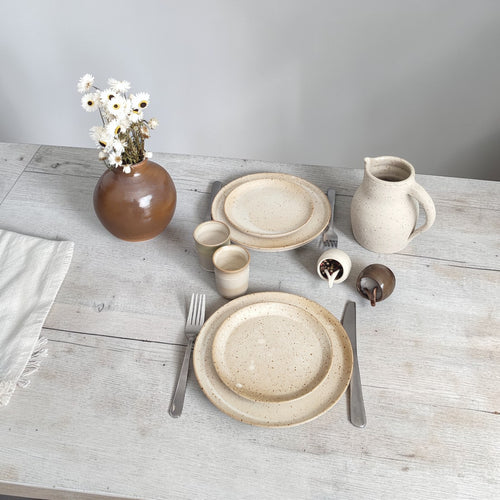 assiettes salière table céramique montpellier artisanat poterie